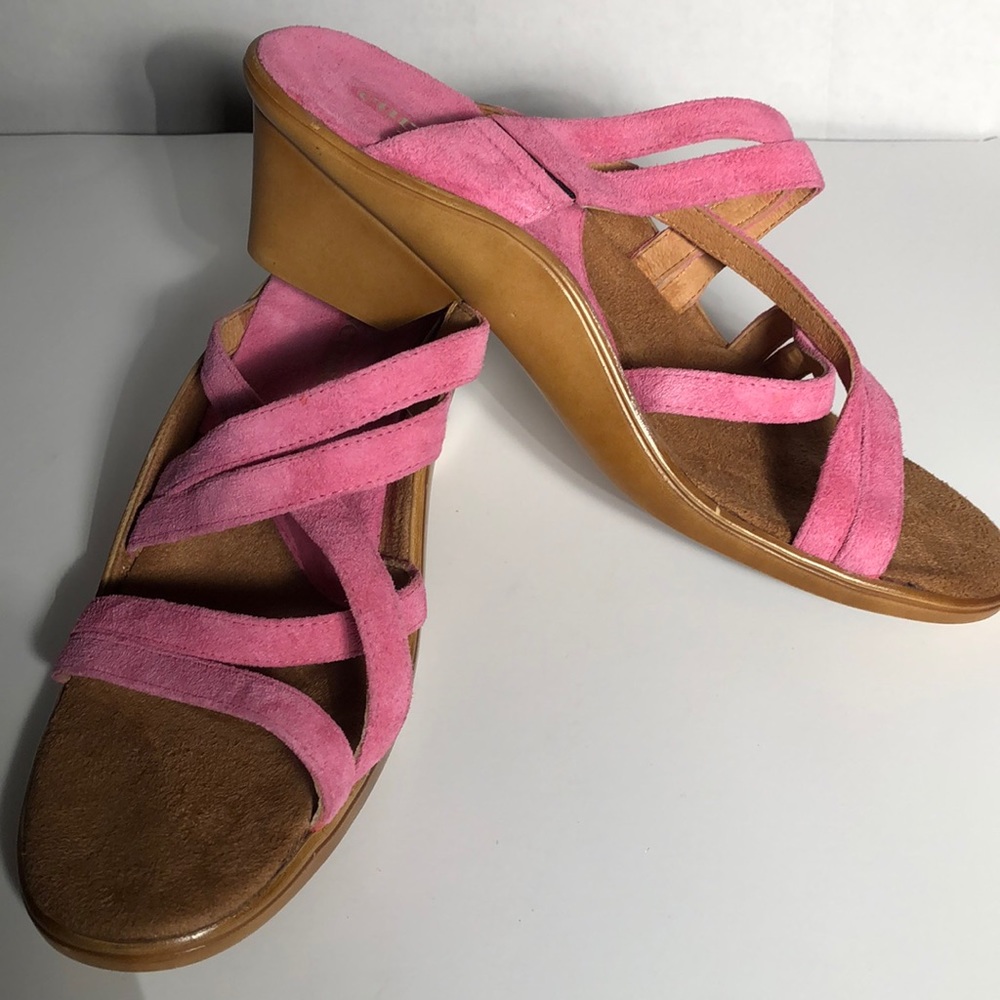 Curvatures women’s shoes